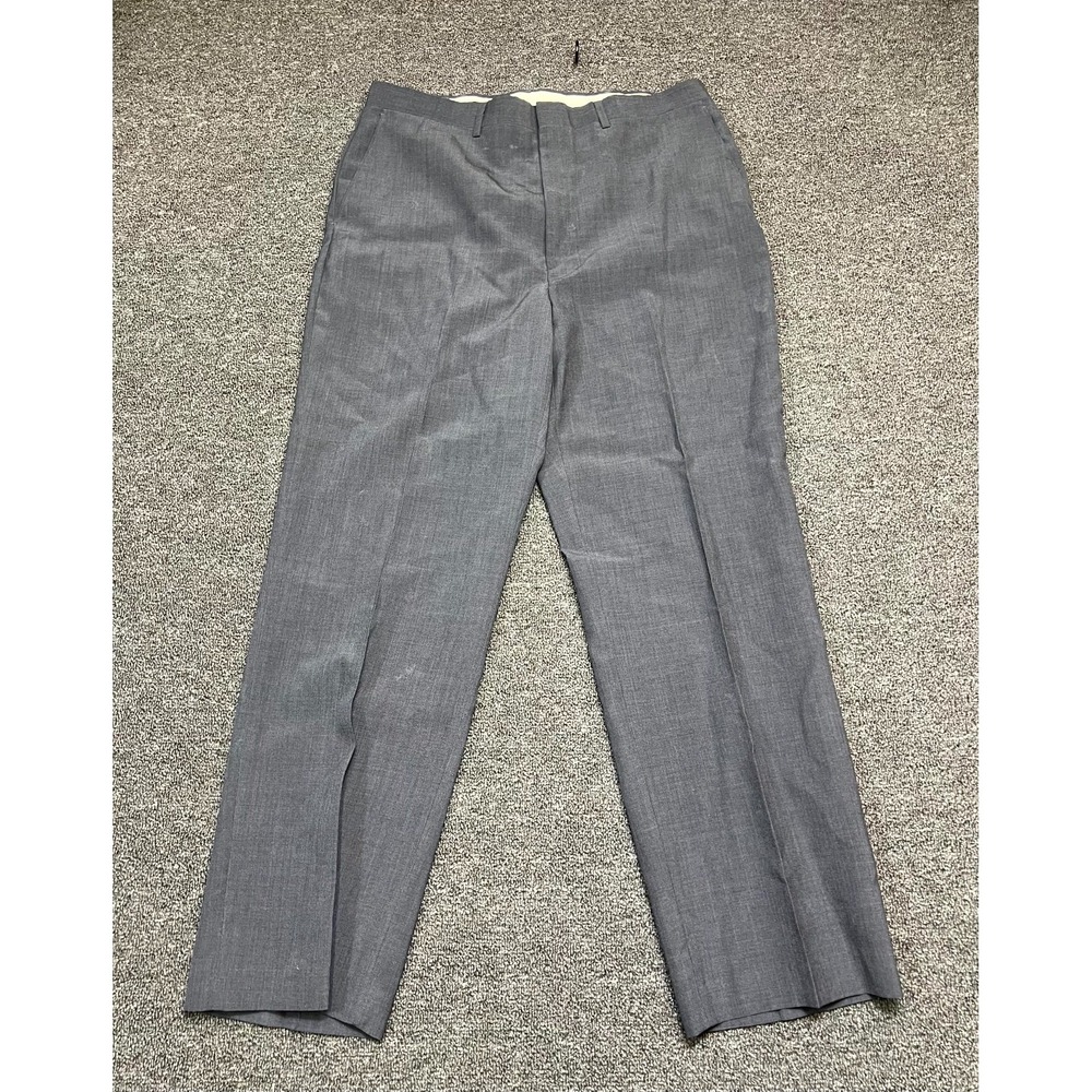 Haggar Dress Pants Mens 35x30 Gray Classic Fit Flat Front Casual Business Formal